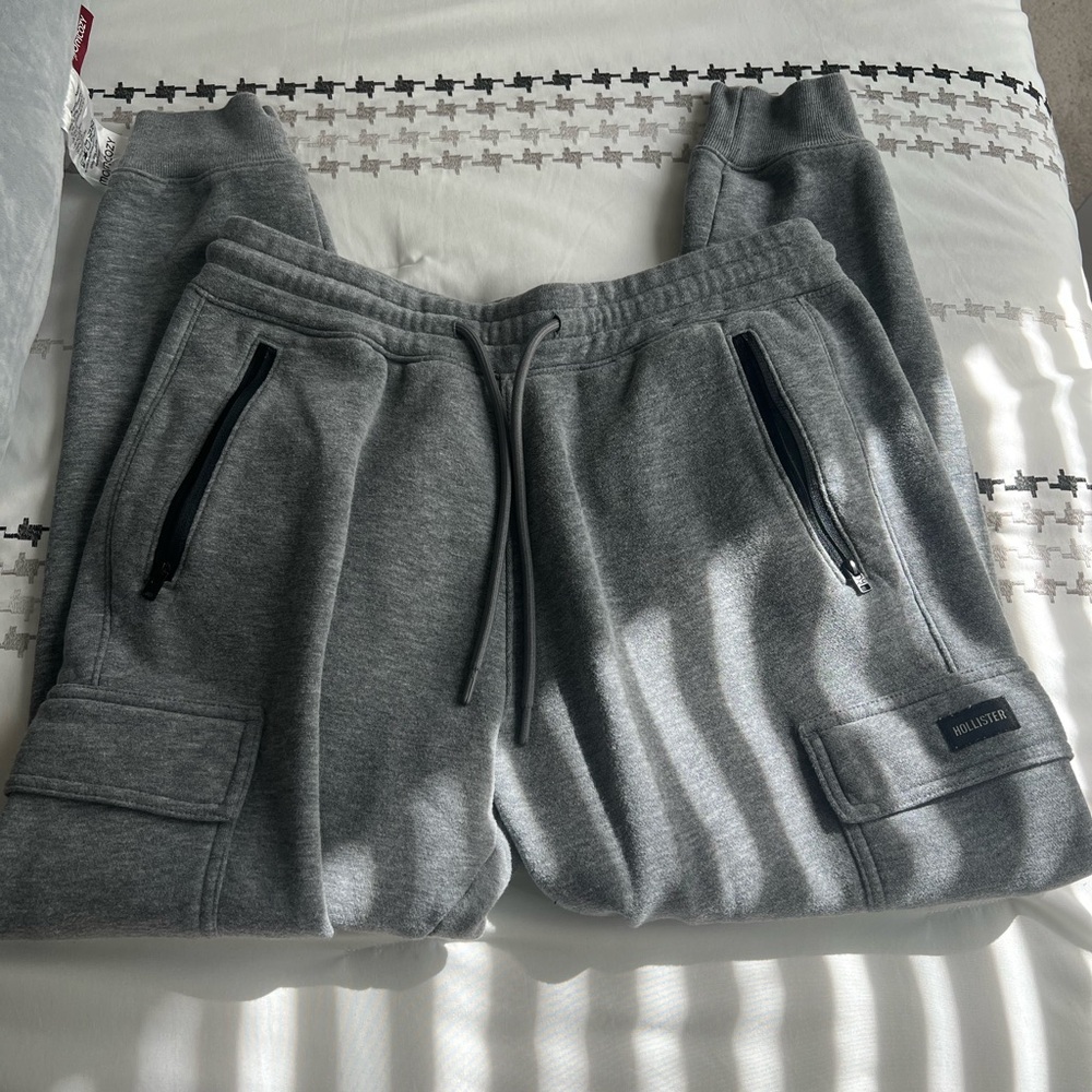 Hollister men’s sweats